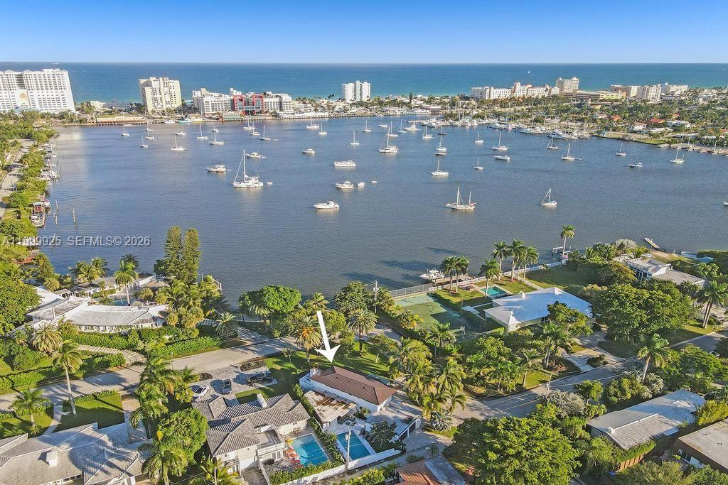 911 N Northlake Dr, Hollywood, Floride 33019, États-Unis