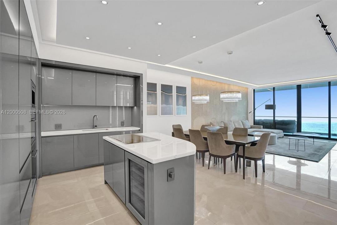 18975 COLLINS AVE 2001, Sunny Isles Beach, Florida 33160, Stati Uniti