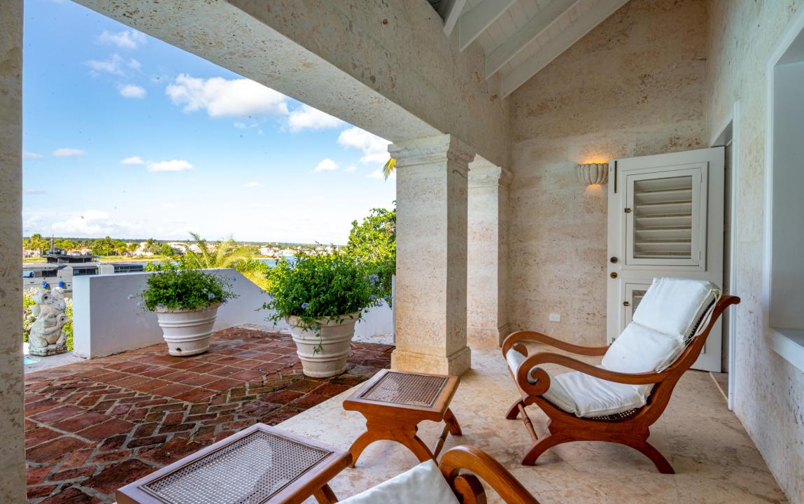 35a Punta Minitas, United States