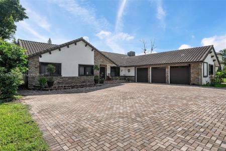 6252 NW 65th Ter, Parkland, Florida 33067, USA