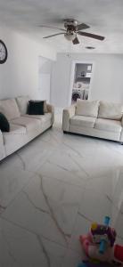 2211 NEW JERSEY RD, Lakeland, Floride 33803, États-Unis