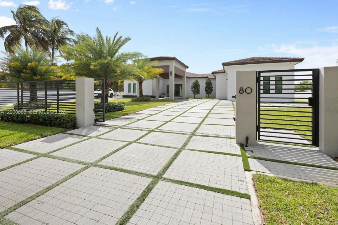 80 NW 129th Ave, Miami, Florida 33182, USA