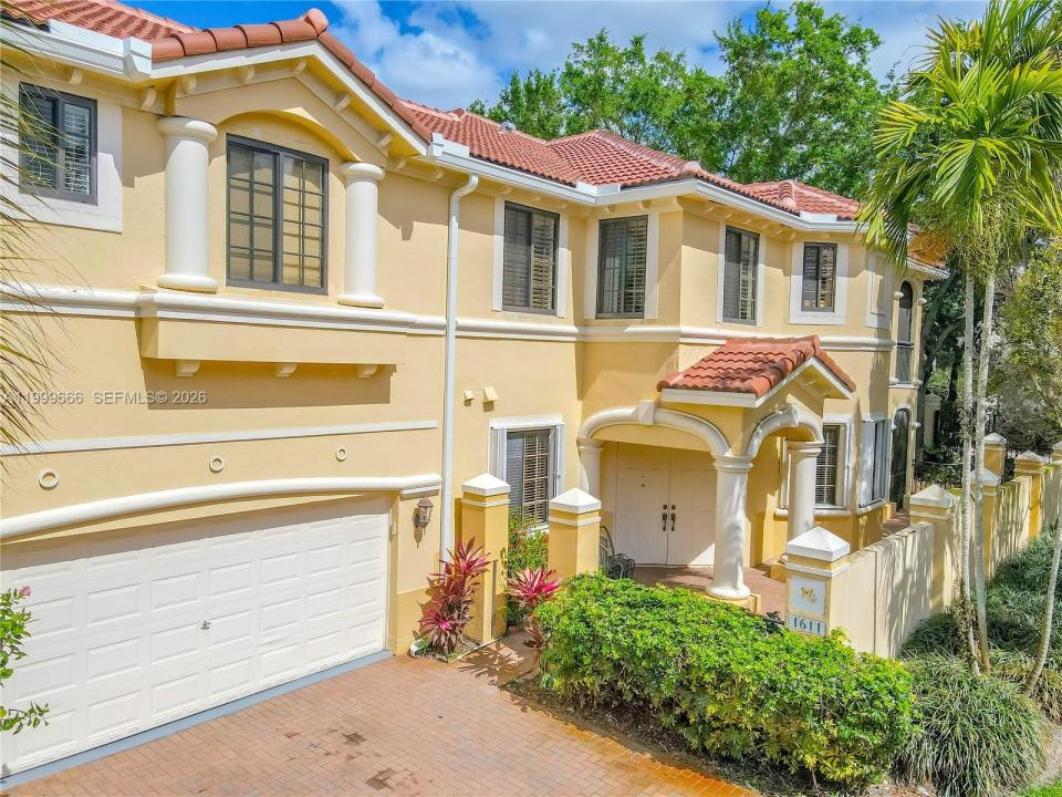 1611 Passion Vine Cir 12-2, Weston, Floride 33326, États-Unis