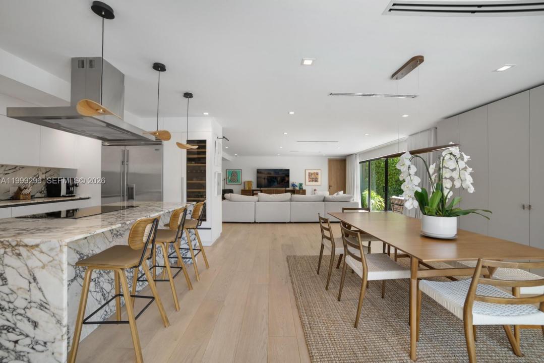 70 Samana Dr, Miami, Flórida 33133, Estados Unidos