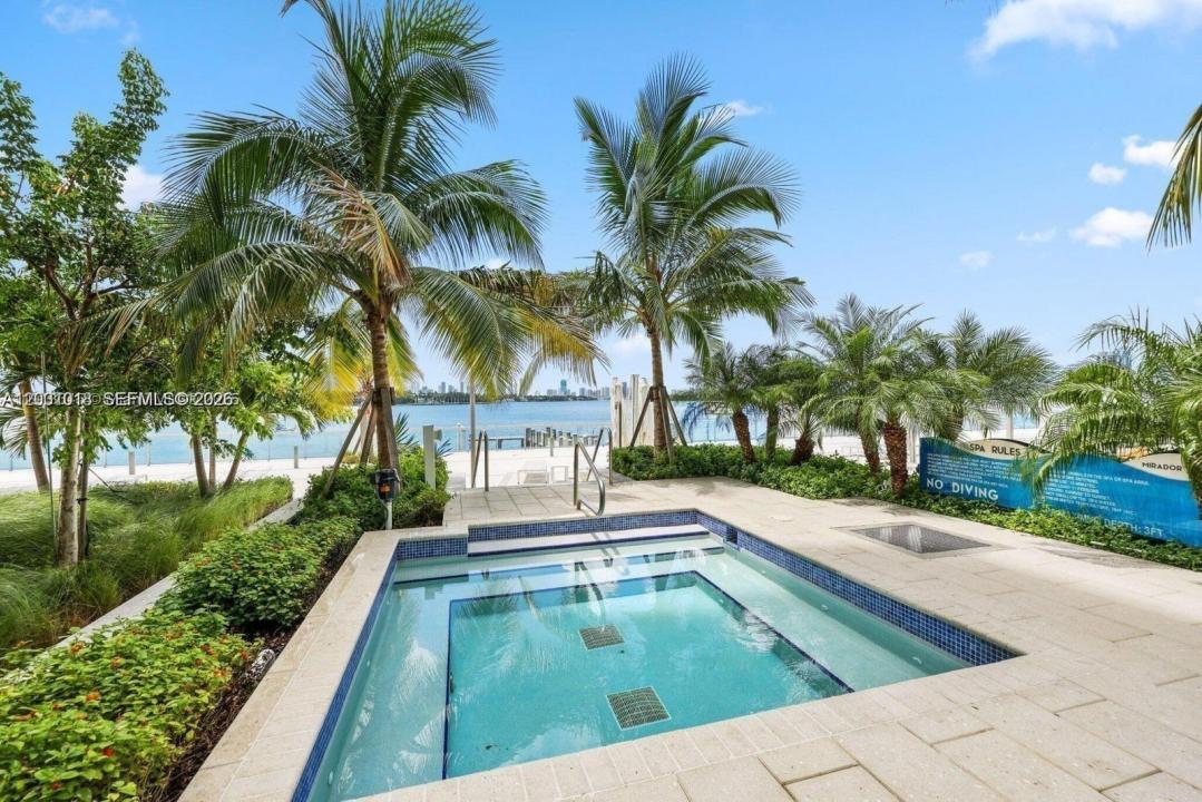 1000 West Ave 1504, Miami Beach, Florida 33139, USA