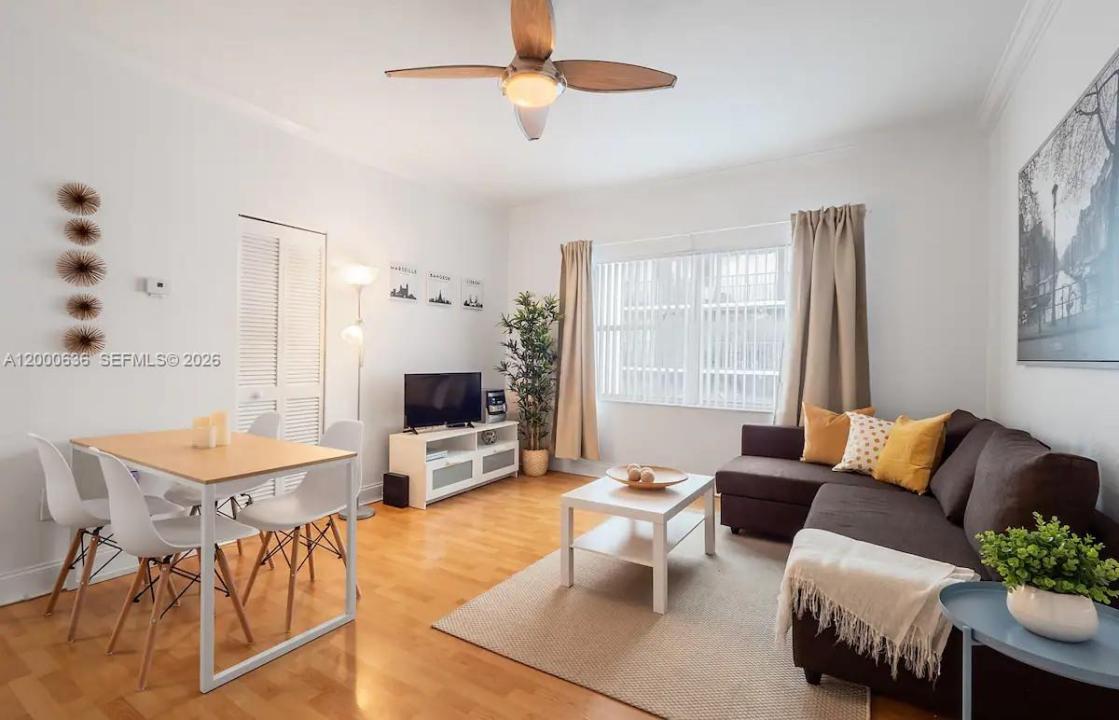 2615 Collins Ave 37, Miami Beach, Florida 33140, Stati Uniti