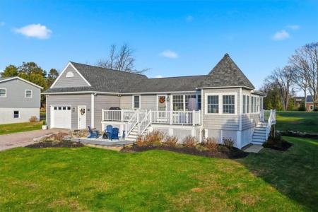 3 Clifford Drive, Westerly, RI 02891, USA