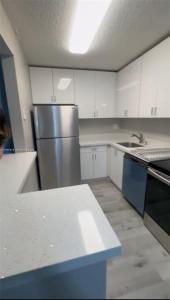 7100 NW 179th St 102, Hialeah, Florida 33015, USA