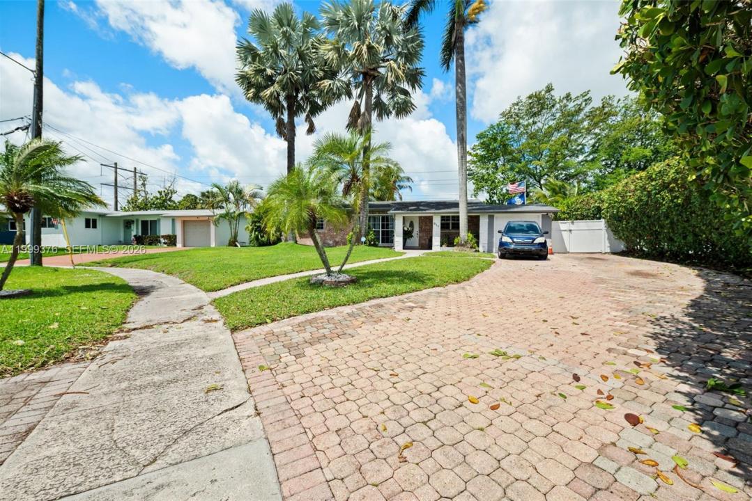 911 SW 51st Ave, Plantation, Floride 33317, États-Unis