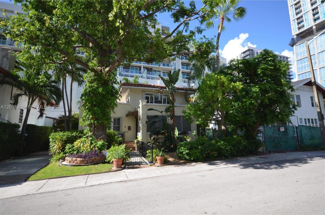334 NE 26th Ter, Miami, Флорида 33137, Соединенные Штаты