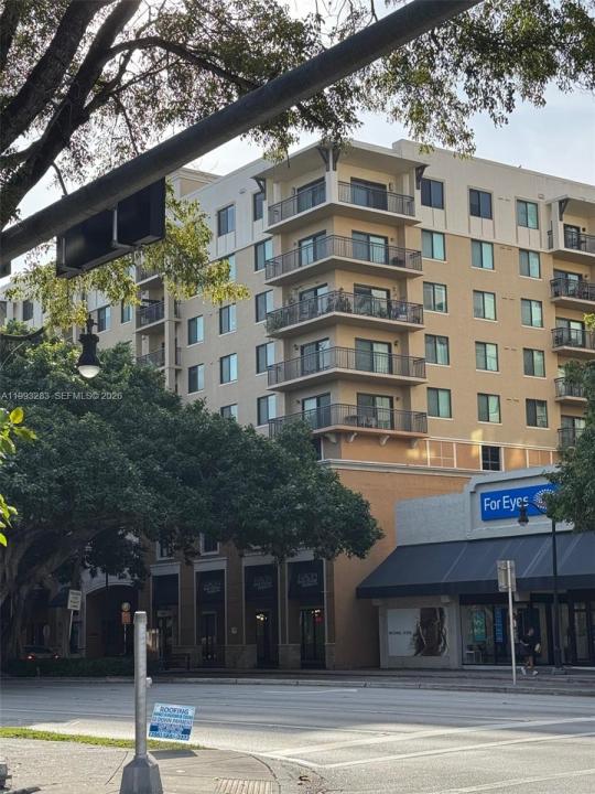 3530 SW 22nd St 706, Miami, Floride 33145, États-Unis