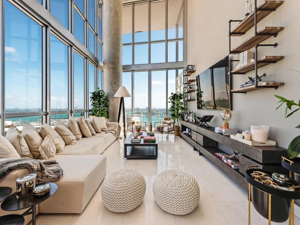 1100 Biscayne Blvd 2105, Miami, Florida 33132, Stati Uniti