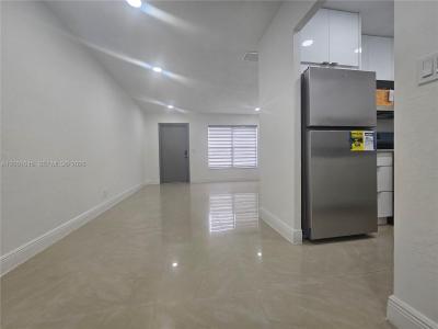 700 NE 46th Ct 2, Oakland Park, Florida 33334, USA