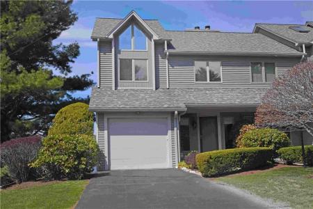 21 SHADOWBROOK Lane 21F, Smithfield, RI 02917, USA