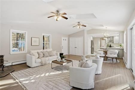 155 Beechwood Trail, Exeter, Rhode Island 02822, États-Unis