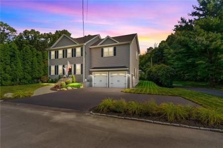 20 Grove Road, Cumberland, RI 02864, USA