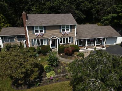 18 Elizabeth Ann Drive, Johnston, Rhode Island 02919, États-Unis
