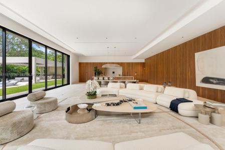 8755 SW 54th Ave, Miami, Florida 33143, USA