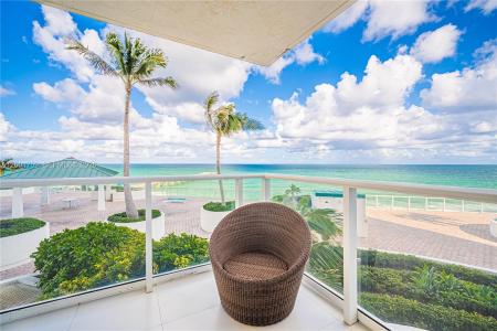 16485 Collins Ave 536, Sunny Isles Beach, Florida 33160, USA