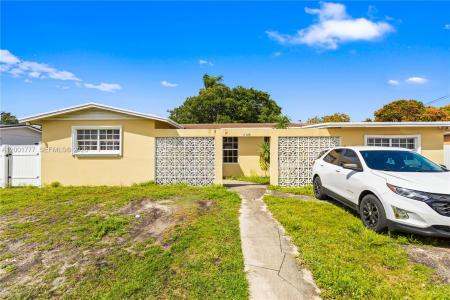 17120 NW 17th Ct, Miami Gardens, Florida 33056, USA