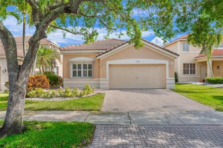 1414 Banyan Way, Weston, Florida 33327, USA