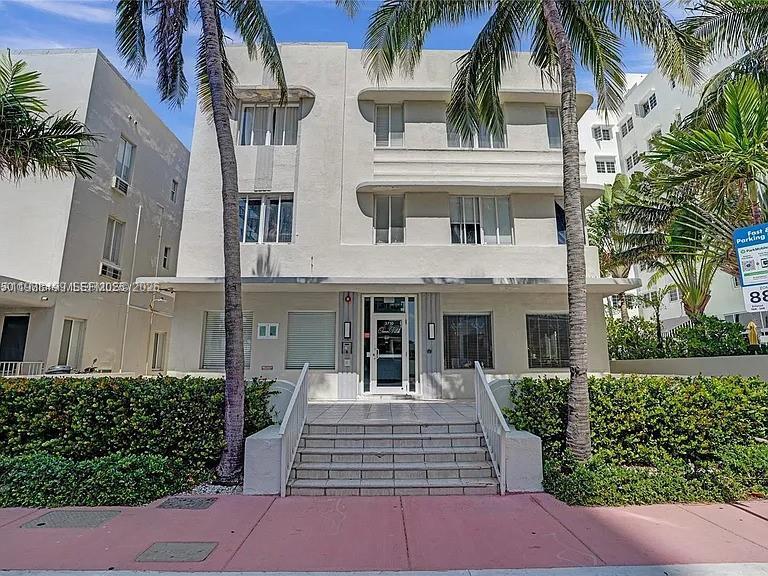 3710 Collins Ave N-310, Miami Beach, Florida 33140, Stati Uniti
