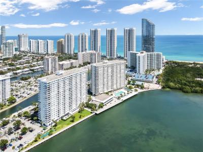 300 Bayview Dr 315, Sunny Isles Beach, Florida 33160, USA