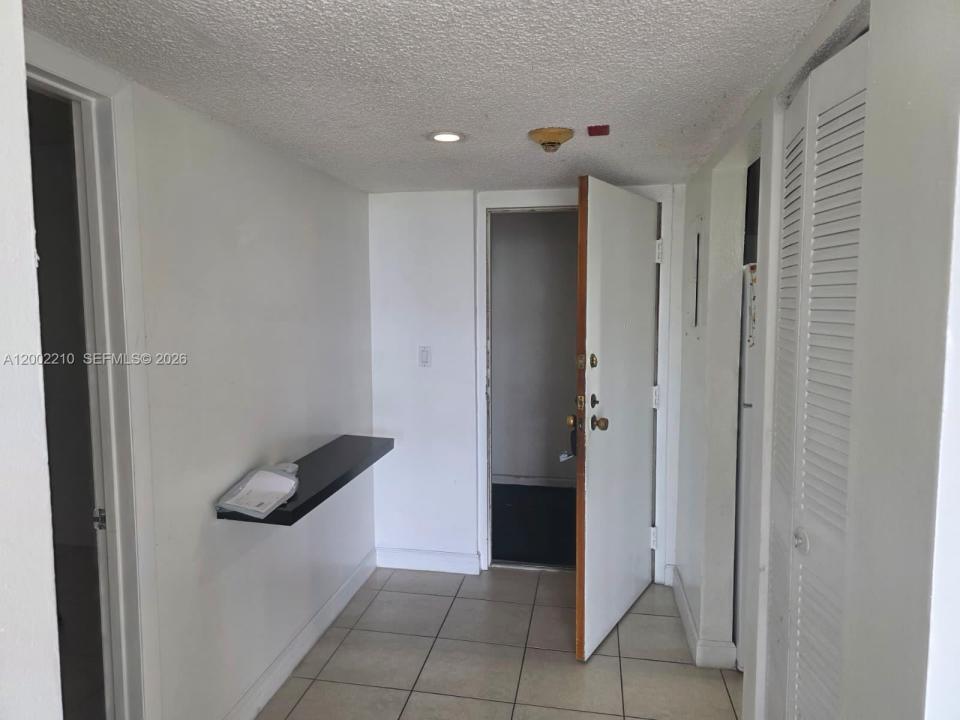 5055 NW 7th St 602, Miami, Florida 33126, Stati Uniti