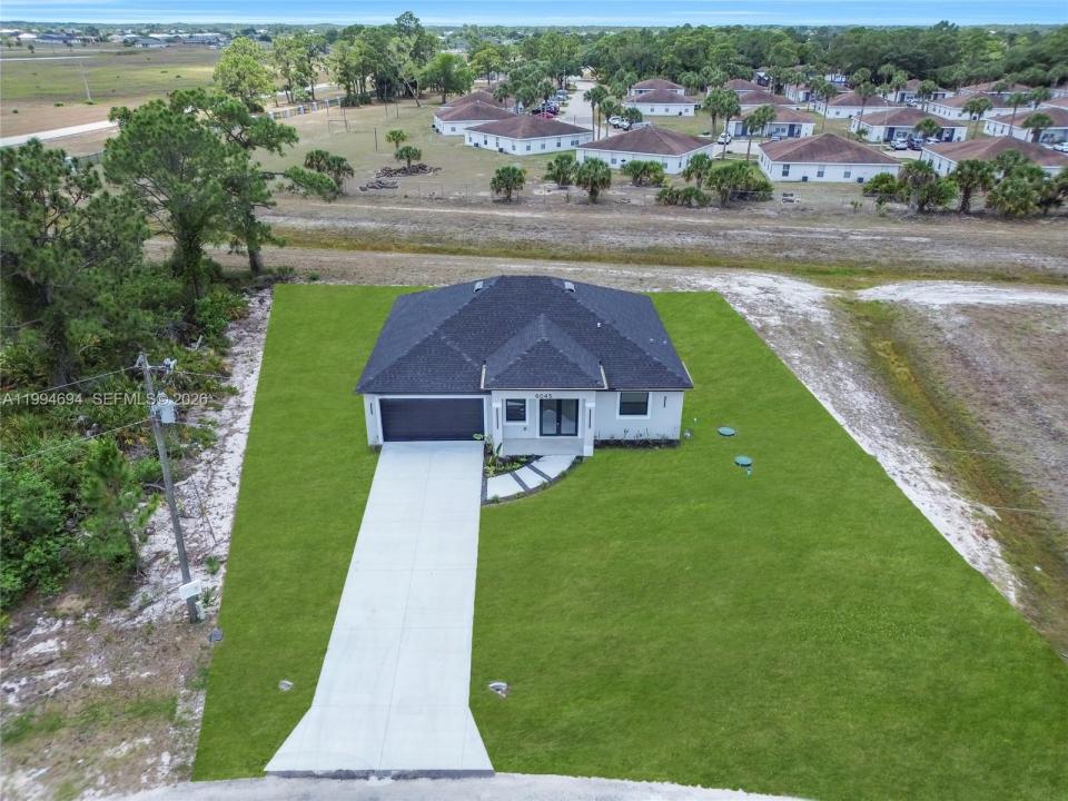 6045 Kumquat Cir, La Belle, Floride 33935, États-Unis