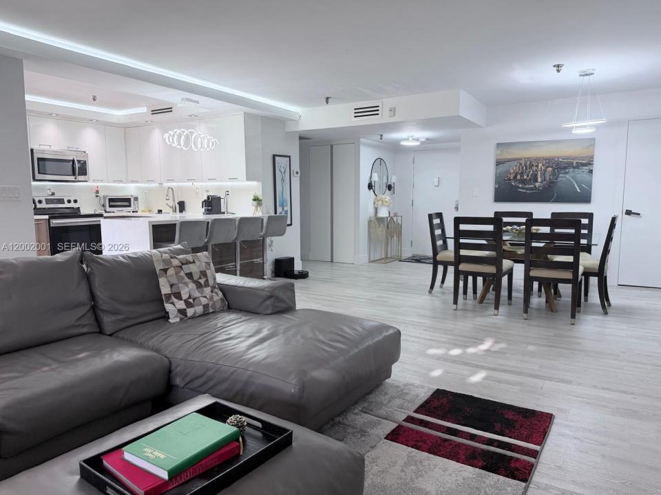 671 NE 195th St 208E, Miami, Floride 33179, États-Unis
