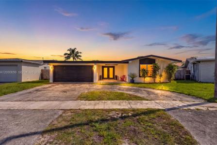 2051 NW 93rd Ln, Sunrise, Florida 33322, USA