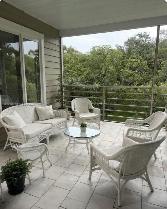 3070 NW 48th Ter 413, Lauderdale Lakes, Floride 33313, États-Unis