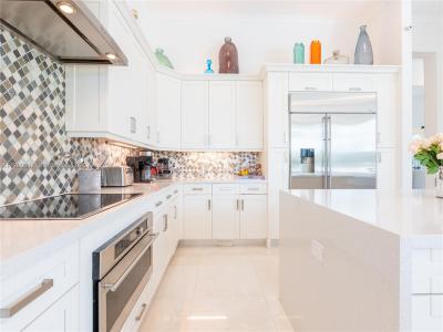 4950 E Sterling Ranch Cir, Davie, Florida 33314, USA