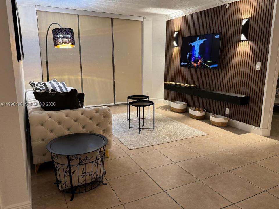3600 Mystic Pointe Dr 910, Aventura, Flórida 33180, Estados Unidos