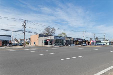 435 Old Country Road, North Hempstead, New York 11590, Stati Uniti