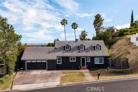 Barneston, Granada Hills, Californie 91344, États-Unis