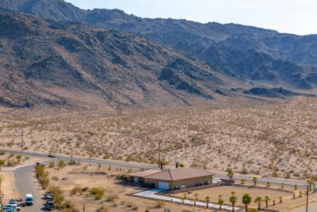 Adobe Road, 29 Palms, Kalifornien 92277, USA