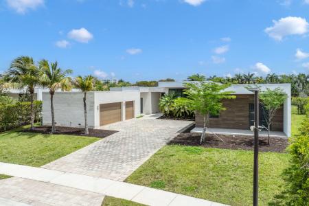 16539 N Botaniko Dr N Drive, Weston, Florida 33326