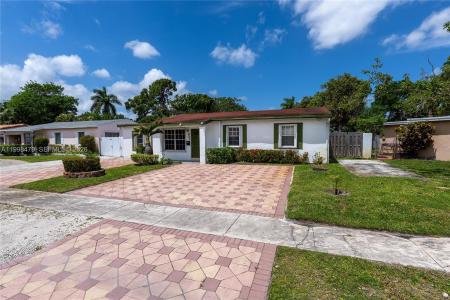 807 SW 26th Ct, Fort Lauderdale, Florida 33315, USA