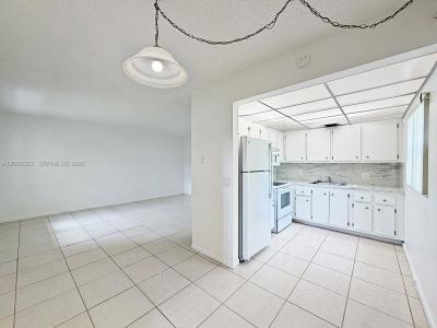 251 SW 134 WY 210M, Pembroke Pines, Florida 33027, USA