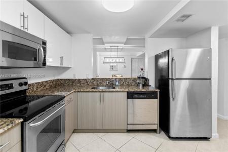 519 E Sheridan St 3062, Dania Beach, Florida 33004, USA