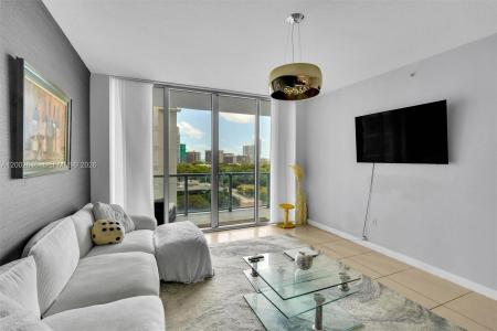 79 SW 12th St 1605, Miami, Florida 33130, USA