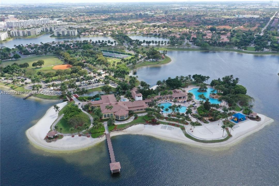 6772 NW 111th Ave, Doral, Floride 33178, États-Unis