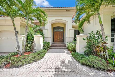 10430 Kestrel St, Plantation, Florida 33324, USA