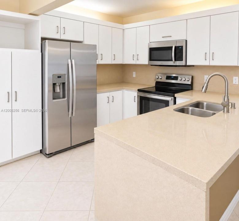 464 NE 210th Cir Ter 201-10A, Miami, Florida 33179, USA