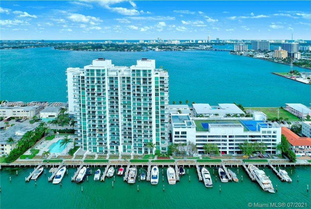 7930 East Dr 1505, North Bay Village, Floride 33141, États-Unis