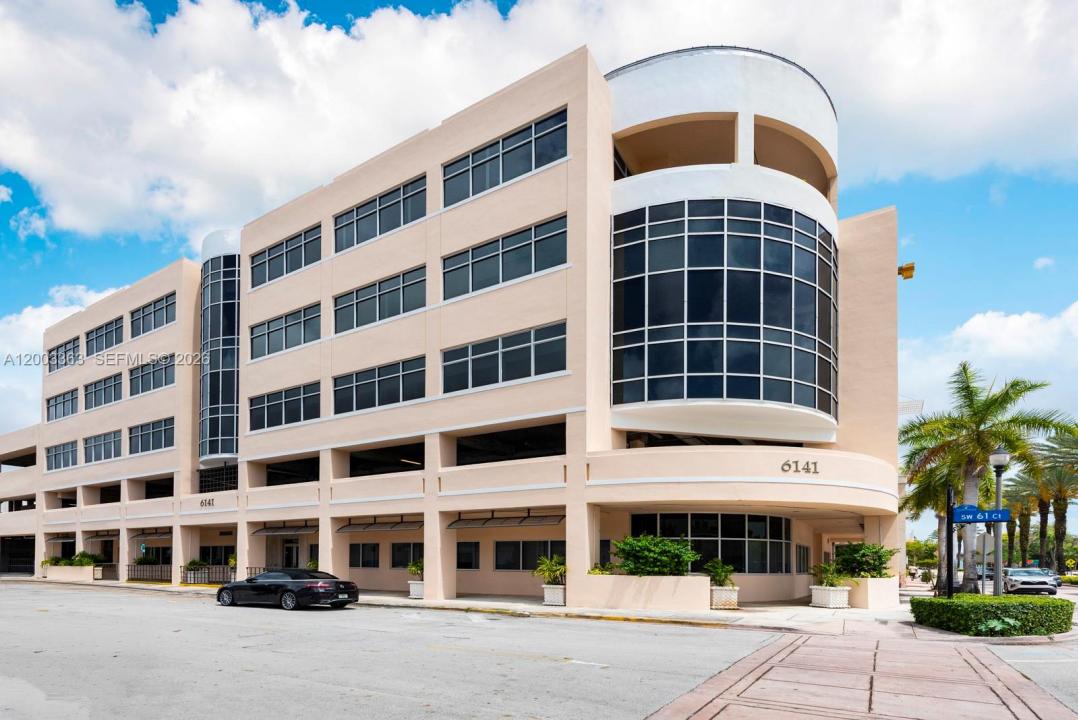 6141 Sunset Dr 110, South Miami, Floride 33143, États-Unis