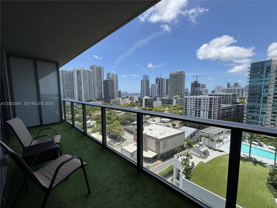 121 NE 34th St 1703, Miami, Florida 33137, USA