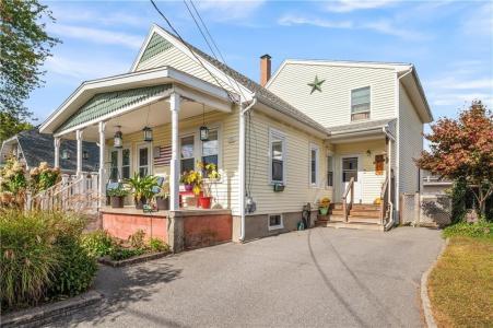 19 Hopkins Street, Lincoln, RI 02865, USA