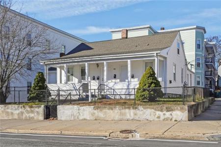 752 Social Street, Woonsocket, Rhode Island 02895, États-Unis